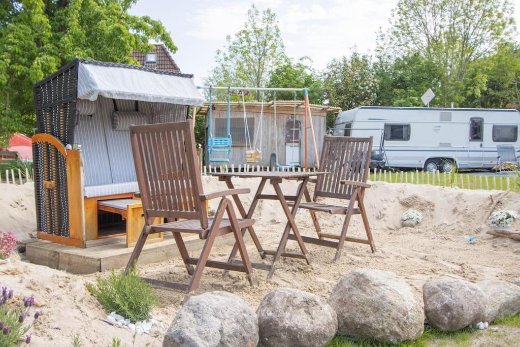 Ferienwohnungen Fehmarn Mit Parkplatz In Petersdorf Esterno foto